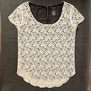 Talula Betsy blouse | Aritzia | Cream and Black lace